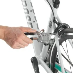 Rose Pince Serre Câble 8 Rose Pince Serre Câble -Accessoires Velo Pro BD8FC423CD1E74738A61F4415EB75BF2